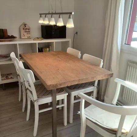 Stunning Farmhouse In Einruhr Near Eifel National Park * سيمراث