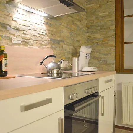 Stunning Farmhouse In Einruhr Near Eifel National Park بيت للعطل