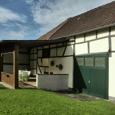 بيت للعطل Stunning Farmhouse In Einruhr Near Eifel National Park *